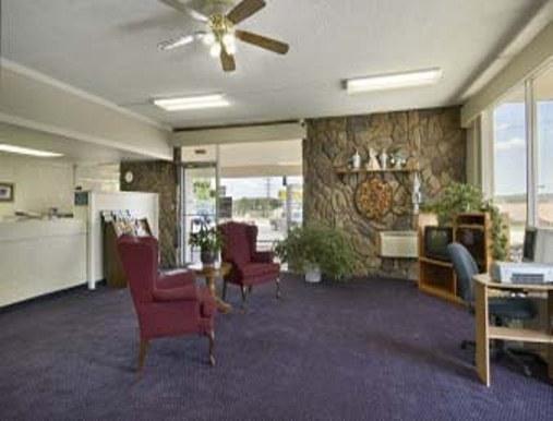 Knights Inn Junction City Interior foto